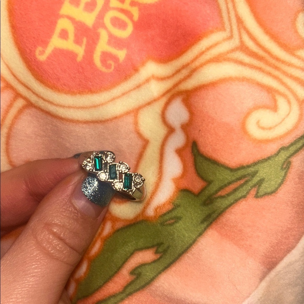 1972 Evening Classic Vintage Avon Silver Ring with Teal Accents gemstones - Picture 3 of 5